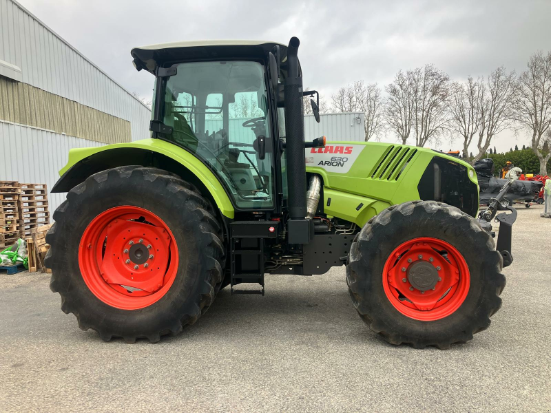 Traktor van het type CLAAS ARION 630 CIS, Gebrauchtmaschine in SAINT ANDIOL (Foto 1)