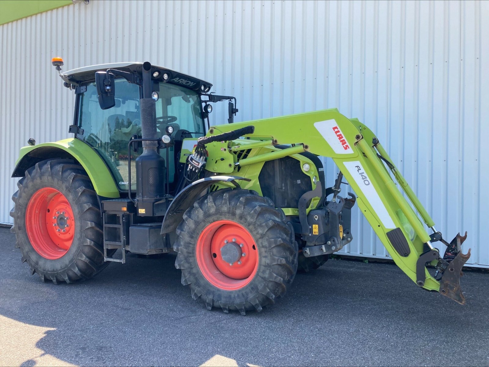 Traktor del tipo CLAAS ARION 630 CMATIC S5, Gebrauchtmaschine en CHEMINOT (Imagen 2)