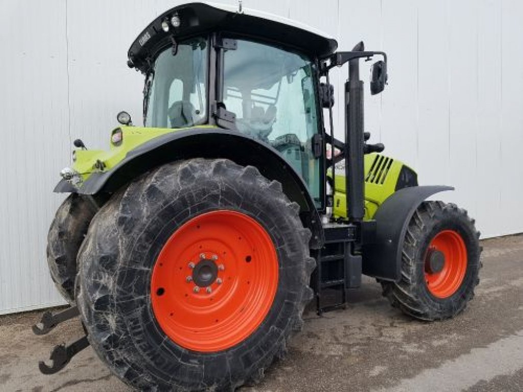 Traktor typu CLAAS ARION 630 T4, Gebrauchtmaschine v DUN SUR MEUSE (Obrázok 2)