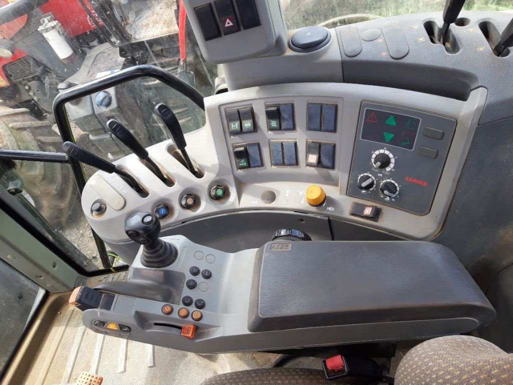 Traktor typu CLAAS ARION 630, Gebrauchtmaschine w BRAS SUR MEUSE (Zdjęcie 5)