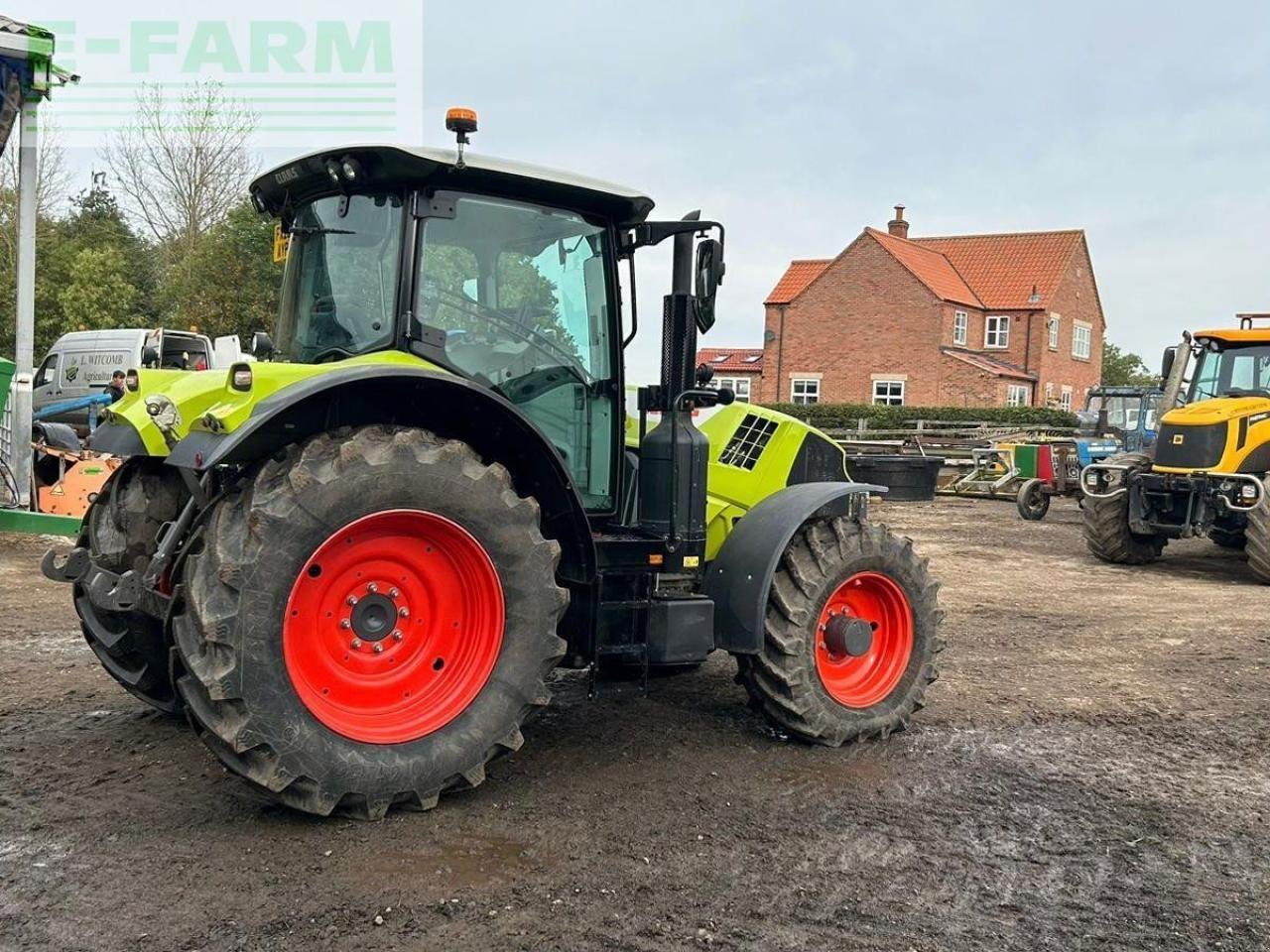 Traktor of the type CLAAS ARION 630, Gebrauchtmaschine in SLEAFORD (Picture 3)