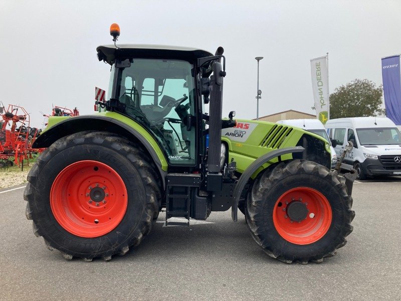 Traktor van het type CLAAS ARION 630, Gebrauchtmaschine in Chavornay (Foto 4)