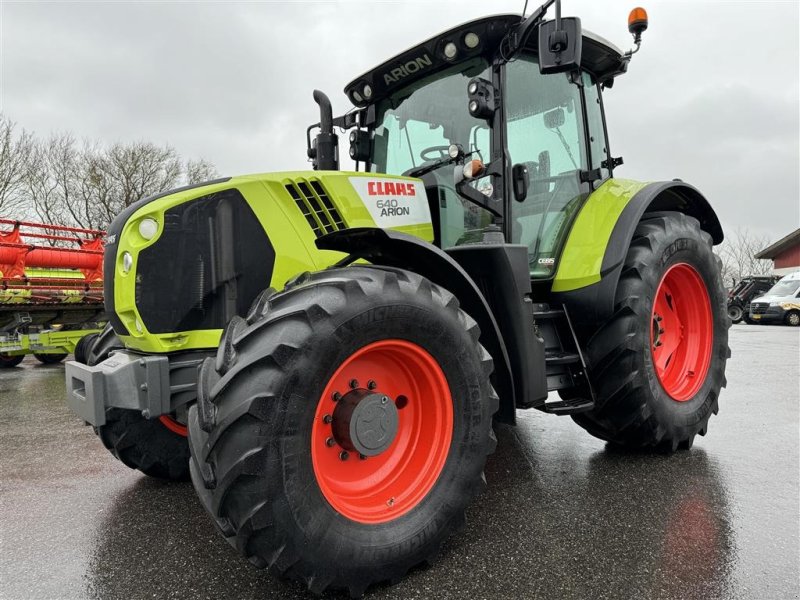 Traktor del tipo CLAAS ARION 640 CEBIS KUN 4200 TIMER OG FULD AFFJEDRING!, Gebrauchtmaschine en Nørager (Imagen 1)