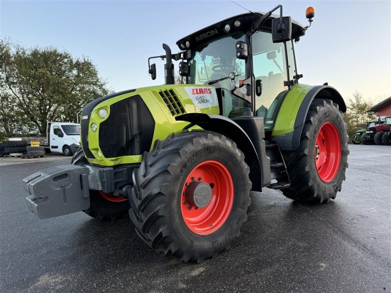 Traktor del tipo CLAAS ARION 640 CEBIS KUN 4400 TIMER OG FULD AFFJEDRING!, Gebrauchtmaschine en Nørager (Imagen 1)