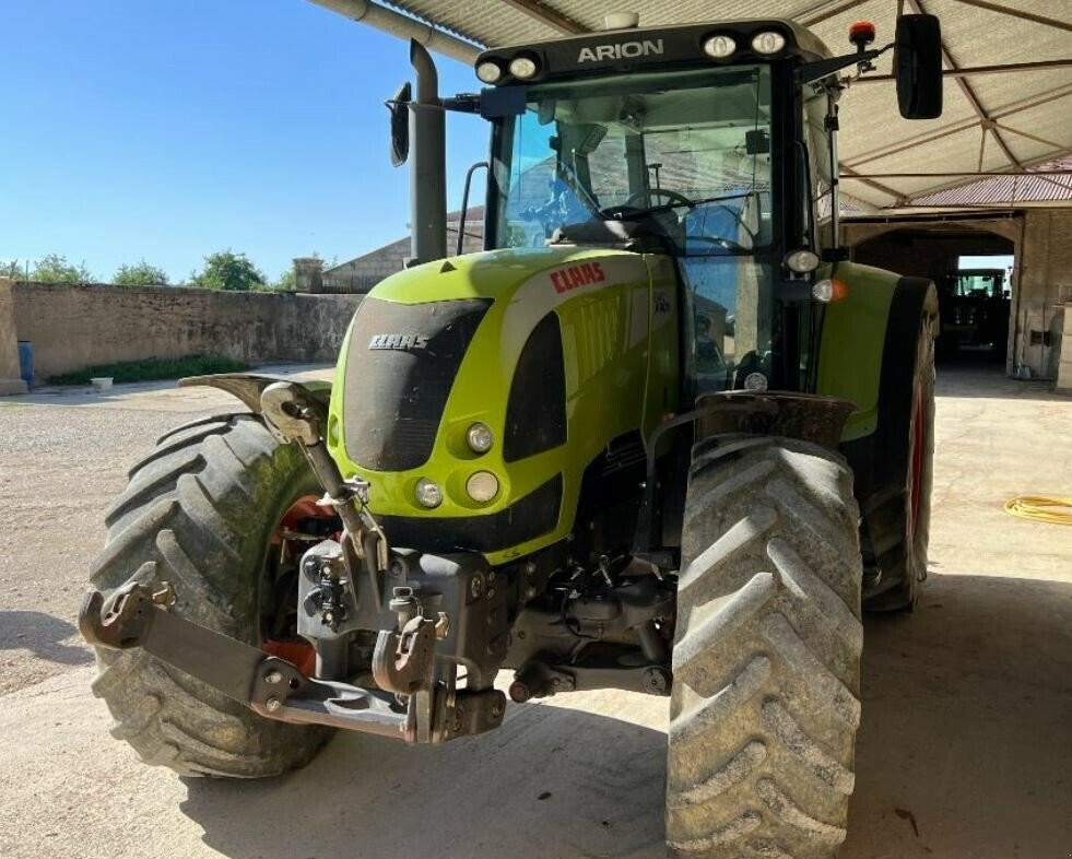 Traktor типа CLAAS ARION 640 CEBIS, Gebrauchtmaschine в LAIGNES (Фотография 2)