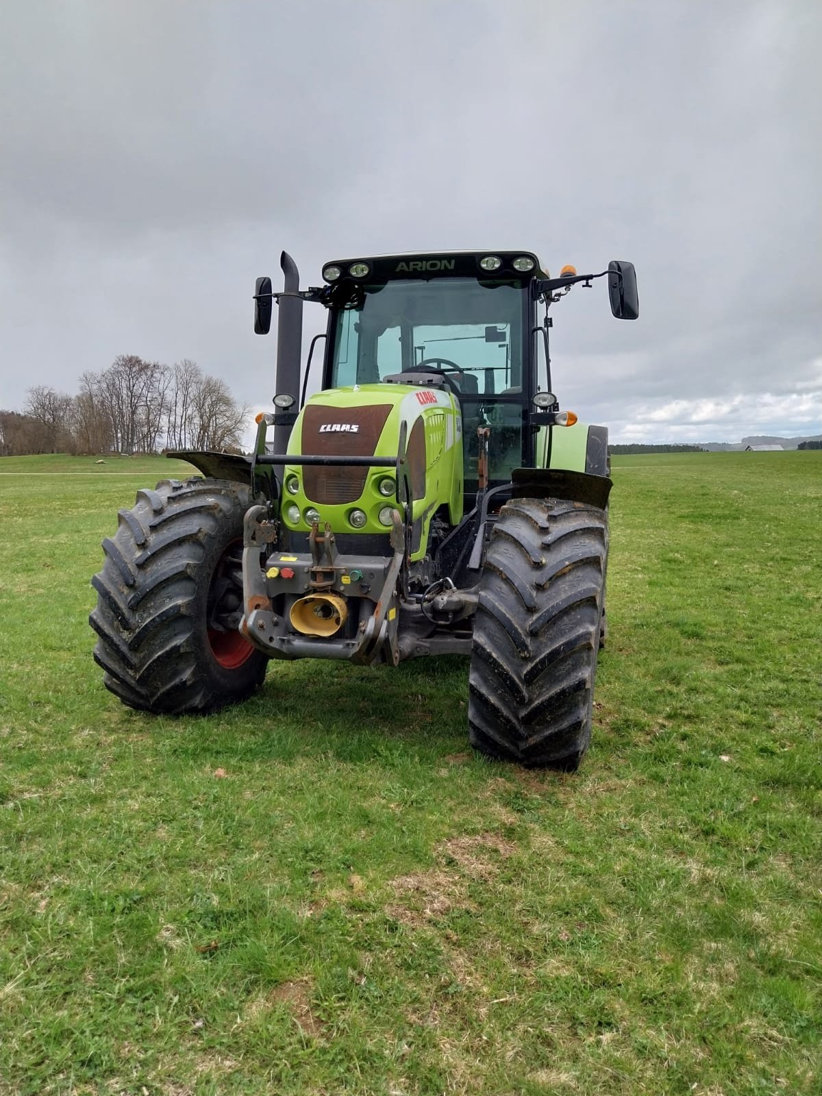 Traktor Türe ait CLAAS Arion 640 CEBIS, Gebrauchtmaschine içinde Meßstetten (resim 1)