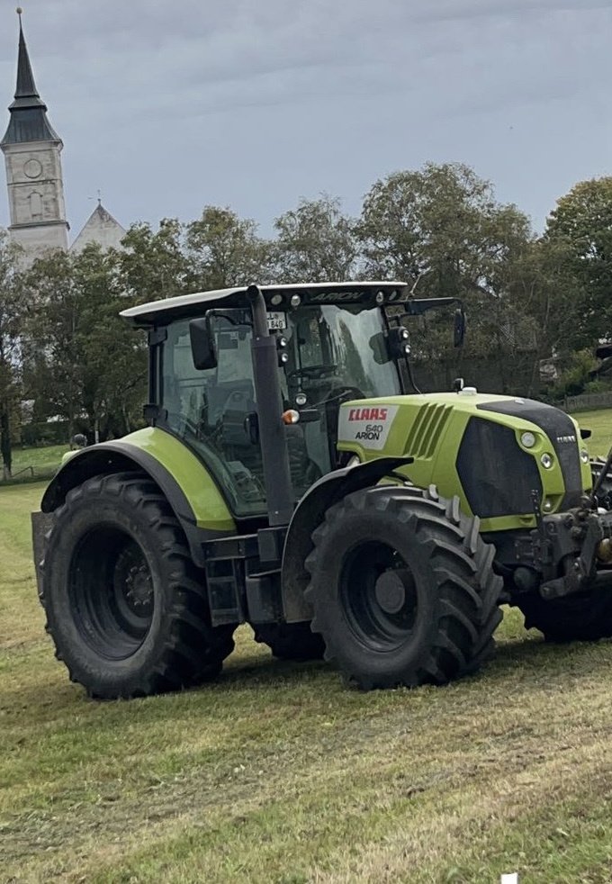 Traktor типа CLAAS Arion 640 CEBIS, Gebrauchtmaschine в Thaining (Фотография 1)