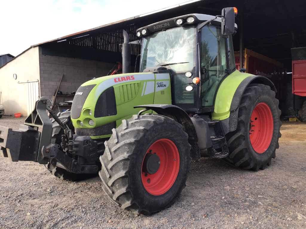 Traktor tip CLAAS ARION 640 CIS CONFORT, Gebrauchtmaschine in ST CLEMENT DE LA PLACE (Poză 5)