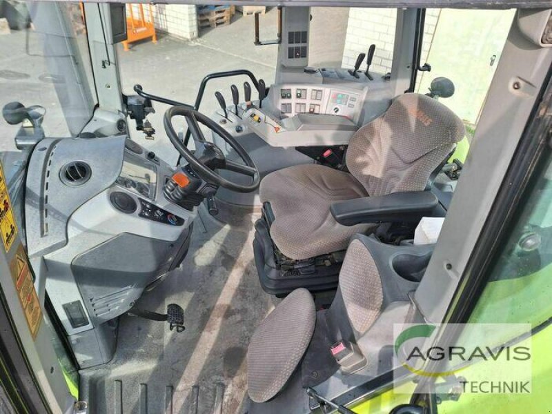 Traktor del tipo CLAAS ARION 640 CIS, Gebrauchtmaschine In Warburg (Immagine 17)