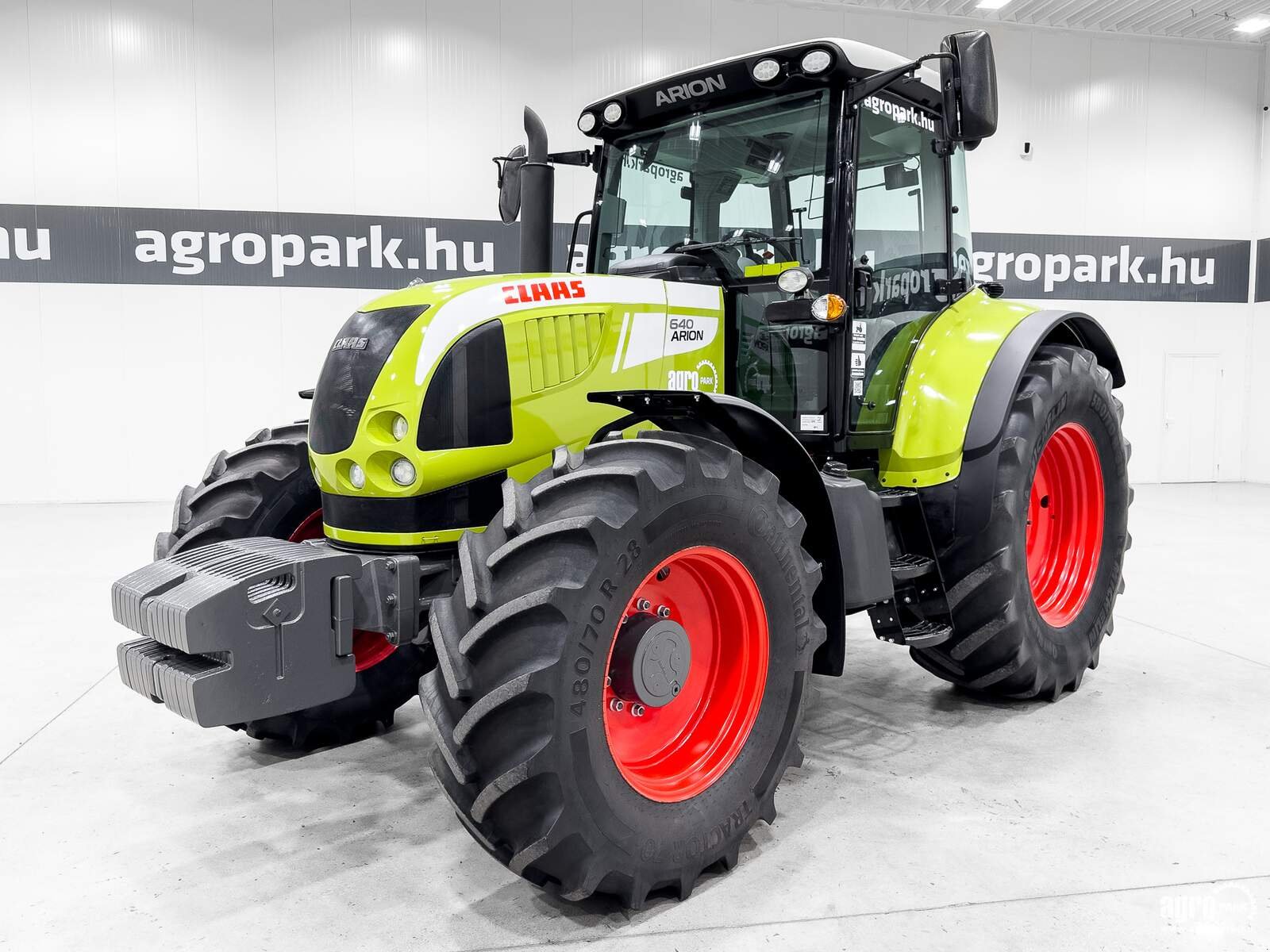 Traktor des Typs CLAAS Arion 640 CIS, Gebrauchtmaschine in Csengele (Bild 1)