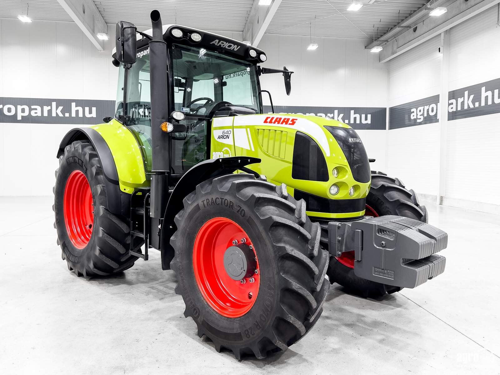 Traktor tip CLAAS Arion 640 CIS, Gebrauchtmaschine in Csengele (Poză 2)