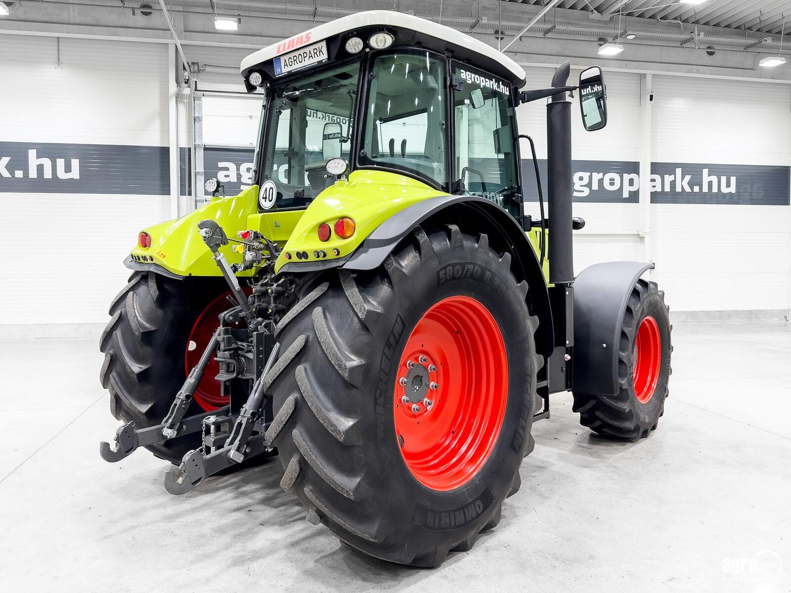 Traktor van het type CLAAS Arion 640 CIS, Gebrauchtmaschine in Csengele (Foto 3)