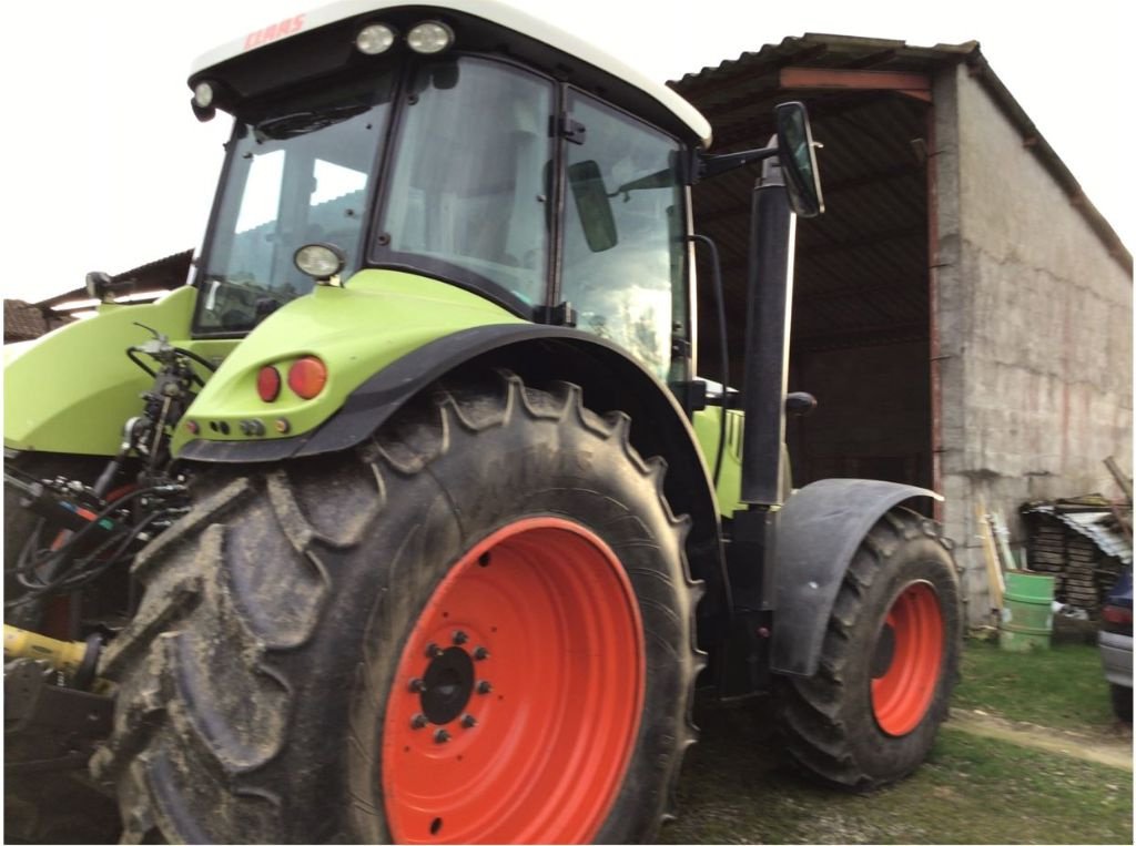 Traktor typu CLAAS ARION 640 CIS, Gebrauchtmaschine v BOULOGNE SUR GESSE (Obrázok 3)