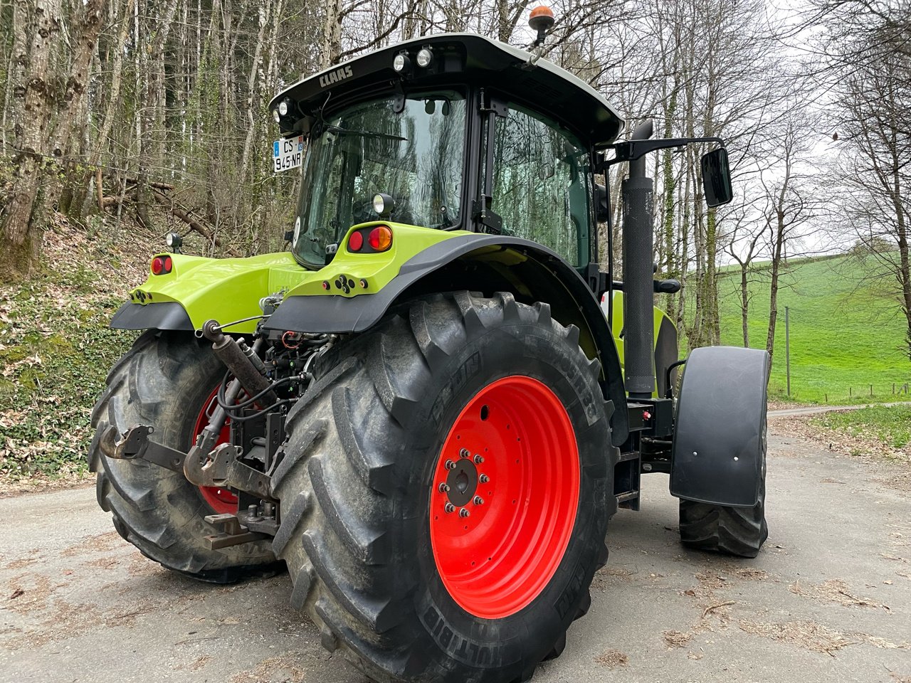 Traktor typu CLAAS Arion 640 CIS, Gebrauchtmaschine w MORLHON LE HAUT (Zdjęcie 5)