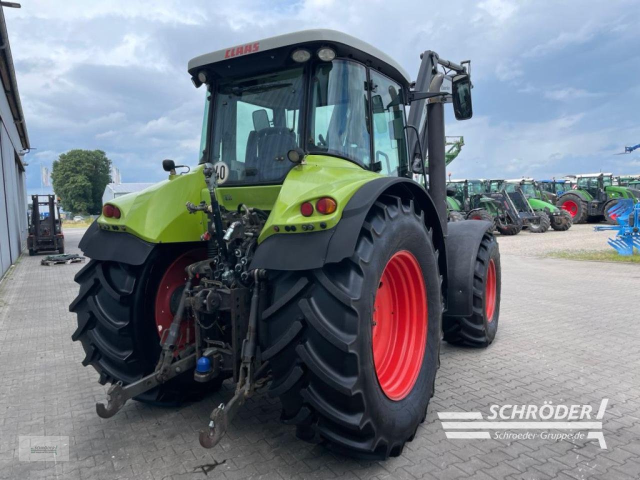 Traktor typu CLAAS ARION 640 CIS, Gebrauchtmaschine v Wildeshausen (Obrázek 3)