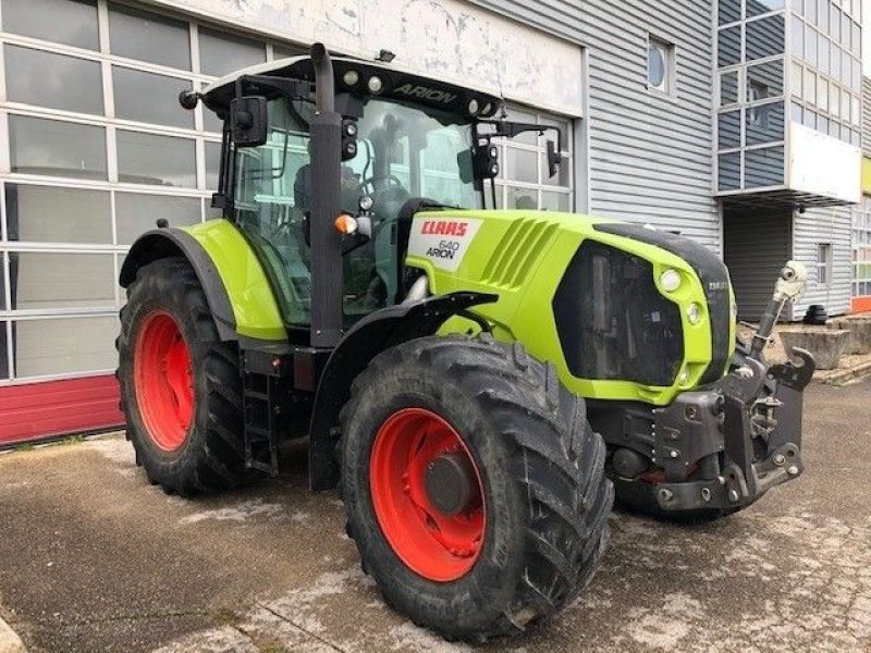 Traktor typu CLAAS ARION 640 T4 CIS, Gebrauchtmaschine w Charnay-lès-macon (Zdjęcie 2)