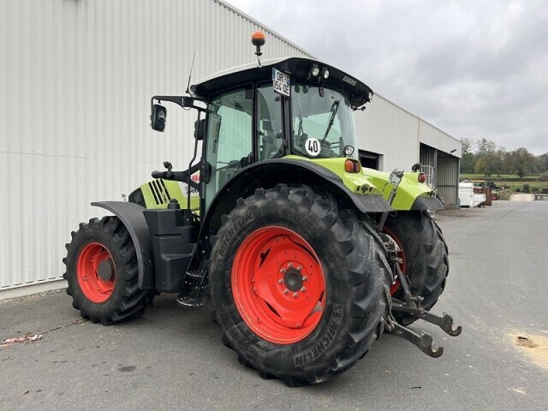 Traktor типа CLAAS ARION 640 T4 CIS, Gebrauchtmaschine в Charnay-lès-macon (Фотография 4)