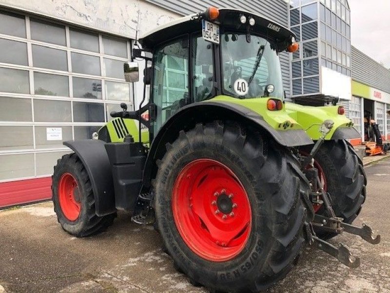 Traktor van het type CLAAS ARION 640 T4 CIS, Gebrauchtmaschine in Charnay-lès-macon (Foto 4)