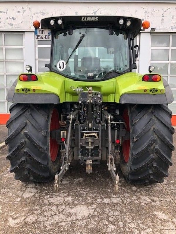 Traktor van het type CLAAS ARION 640 T4 CIS, Gebrauchtmaschine in Charnay-lès-macon (Foto 6)