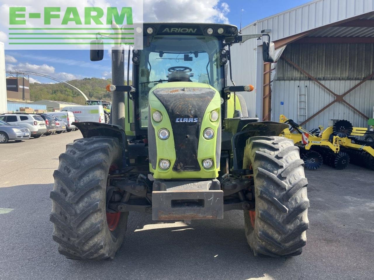 Traktor typu CLAAS arion 640 t4i cis CIS, Gebrauchtmaschine v BLENDECQUES (Obrázok 3)