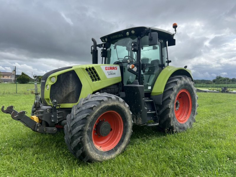 Traktor tip CLAAS ARION 640 T4I, Gebrauchtmaschine in Aubiet (Poză 1)