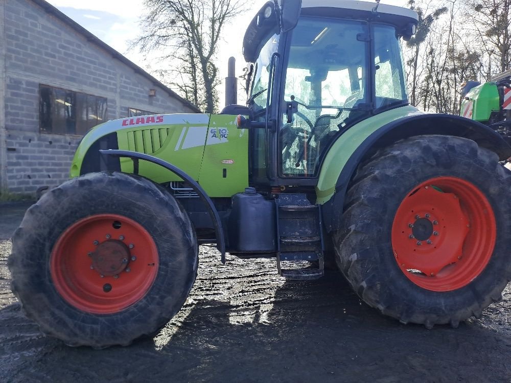 Traktor des Typs CLAAS ARION 640, Gebrauchtmaschine in Savigny sur Braye (Bild 2)