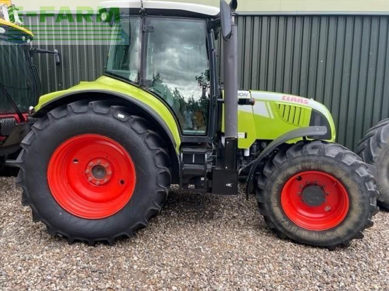 Traktor типа CLAAS ARION 640, Gebrauchtmaschine в CANE END, READING (Фотография 2)