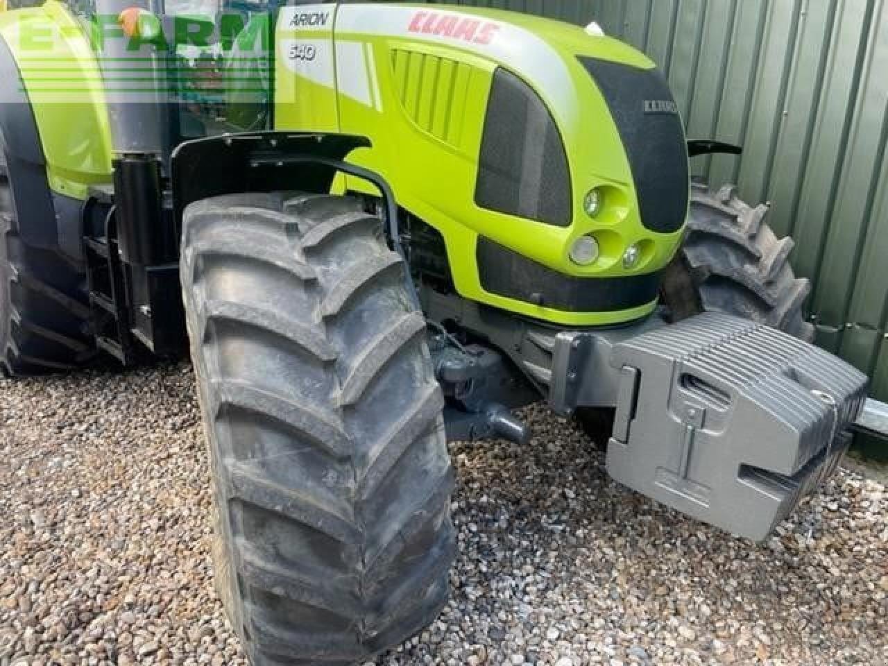 Traktor типа CLAAS ARION 640, Gebrauchtmaschine в CANE END, READING (Фотография 4)