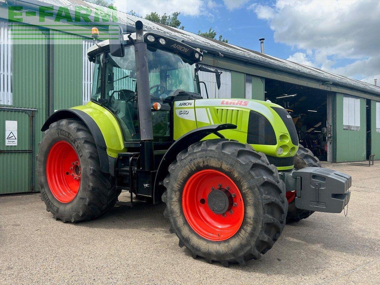 Traktor типа CLAAS ARION 640, Gebrauchtmaschine в CANE END, READING (Фотография 7)