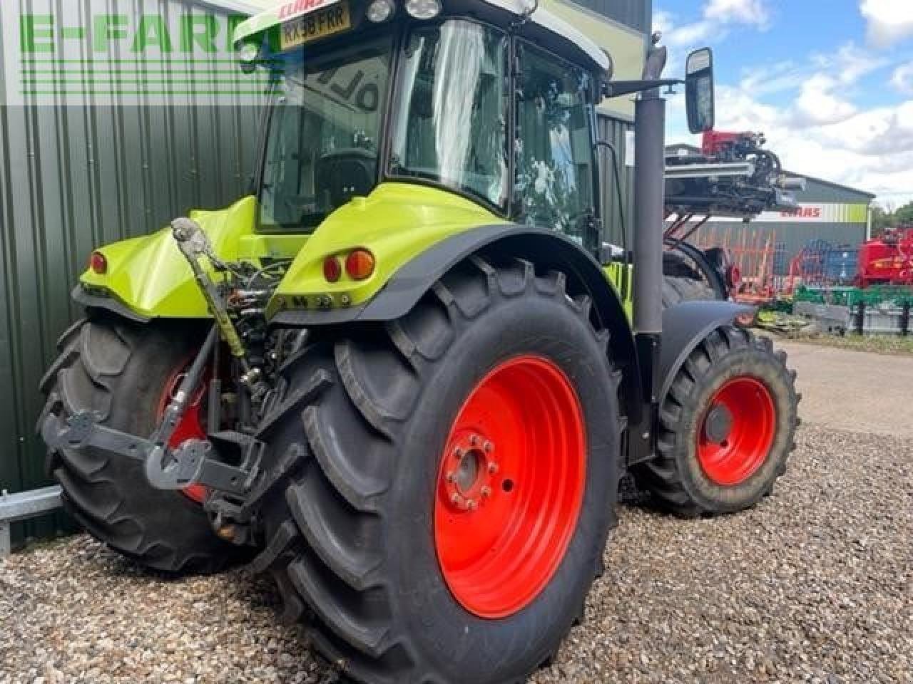 Traktor типа CLAAS ARION 640, Gebrauchtmaschine в CANE END, READING (Фотография 15)