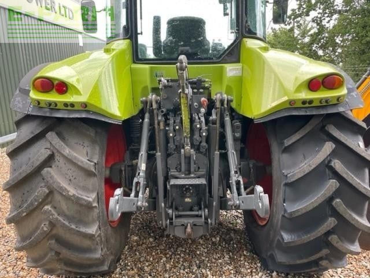 Traktor типа CLAAS ARION 640, Gebrauchtmaschine в CANE END, READING (Фотография 21)