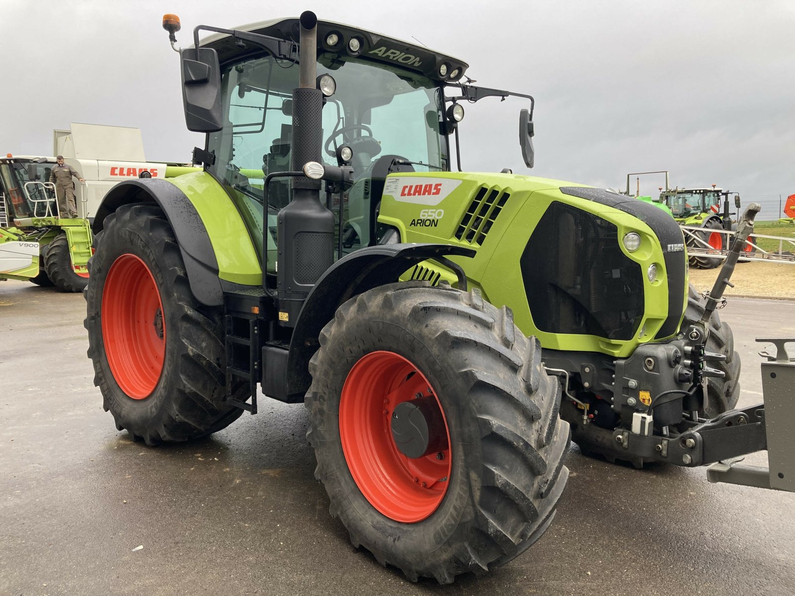 Traktor typu CLAAS ARION 650 BUSINESS - STAGE V, Gebrauchtmaschine v LAIGNES (Obrázok 4)