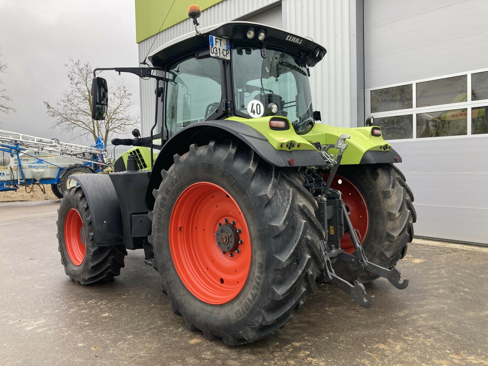 Traktor des Typs CLAAS ARION 650 BUSINESS - STAGE V, Gebrauchtmaschine in LAIGNES (Bild 2)