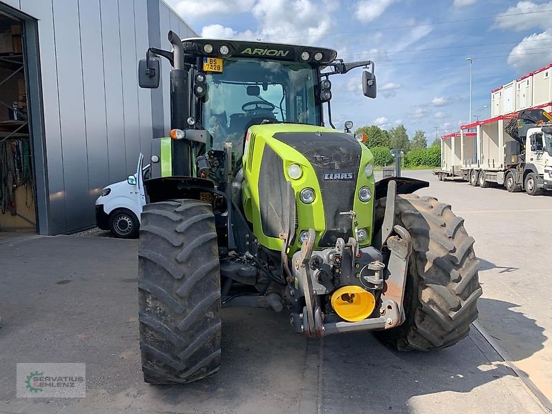 Traktor typu CLAAS Arion 650 CEBIS HEXA mit Fronthydraulik + Zapfwelle, Gebrauchtmaschine v Rittersdorf (Obrázek 1)