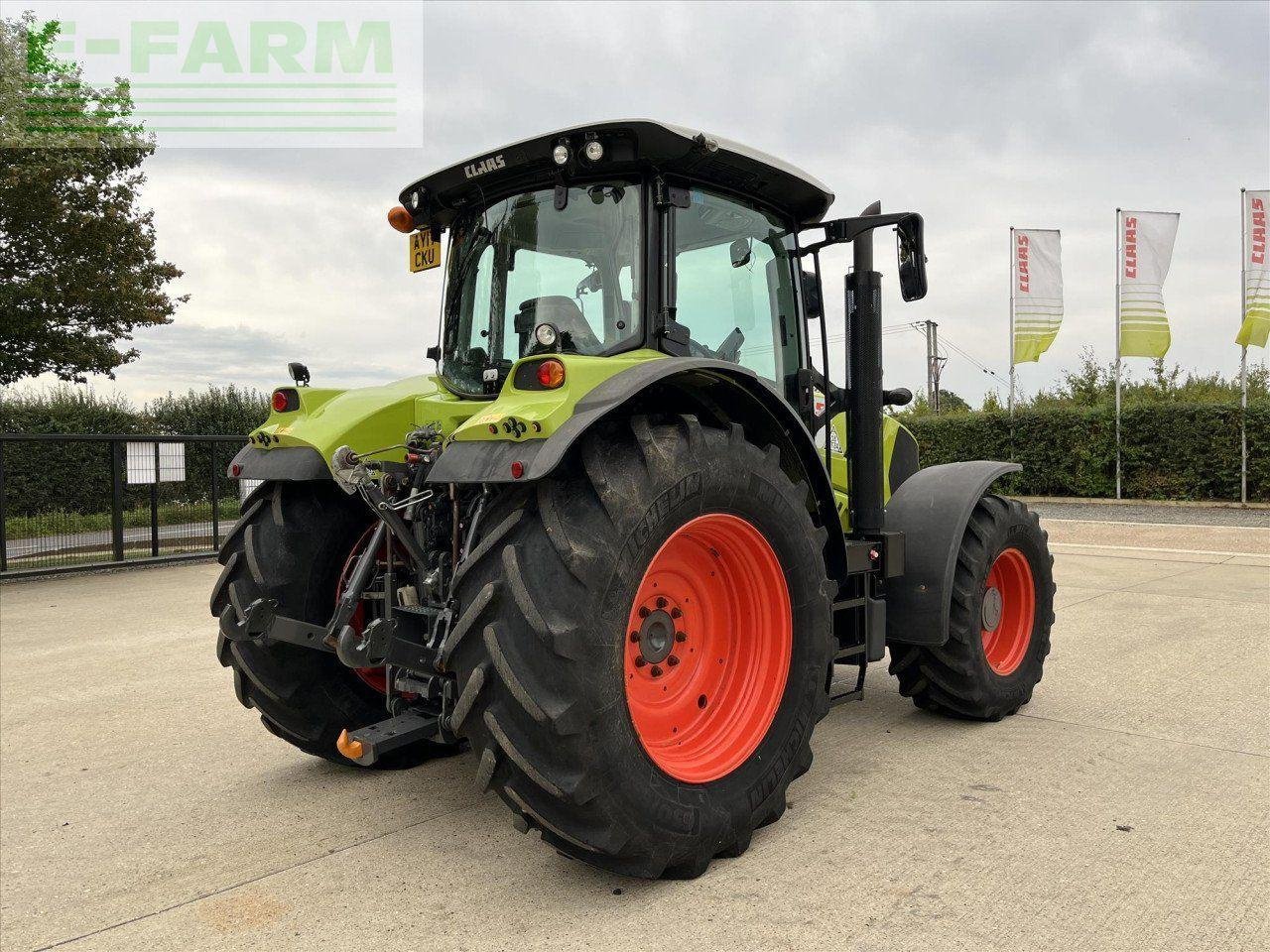 Traktor του τύπου CLAAS ARION 650 CEBIS, Gebrauchtmaschine σε SUFFOLK (Φωτογραφία 5)