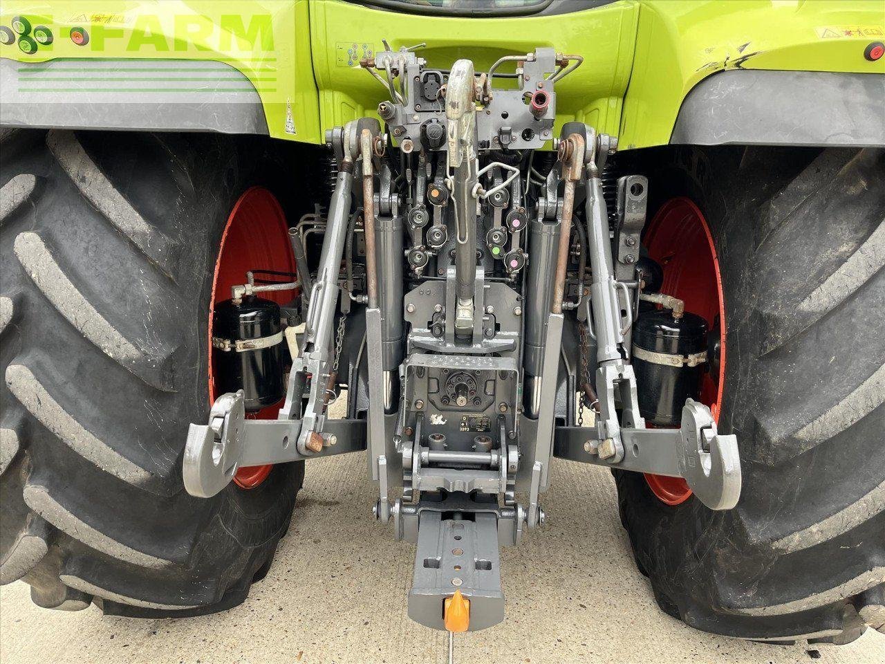 Traktor του τύπου CLAAS ARION 650 CEBIS, Gebrauchtmaschine σε SUFFOLK (Φωτογραφία 10)