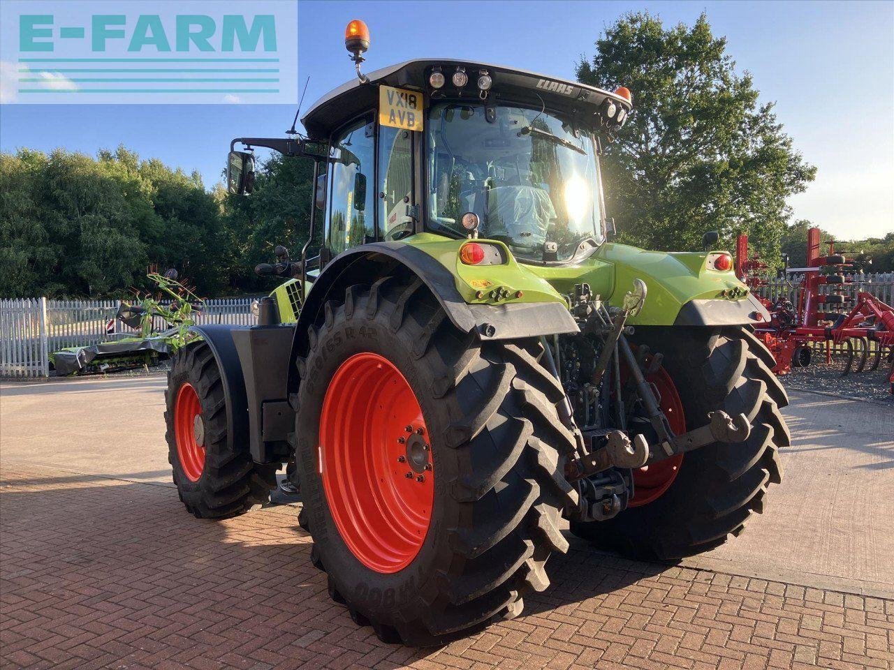 Traktor typu CLAAS ARION 650 CIS +, Gebrauchtmaschine v CIRENCESTER (Obrázek 8)