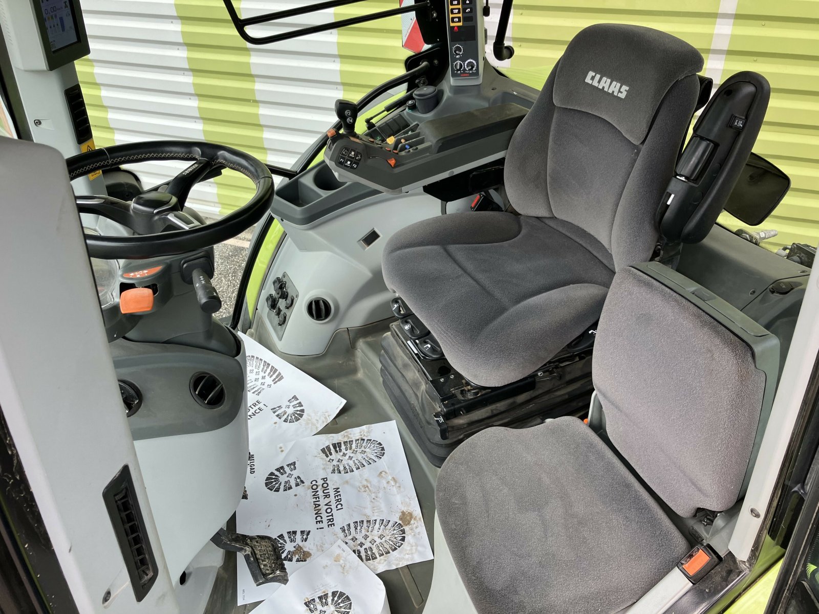 Traktor typu CLAAS ARION 650 CIS + HEXASHIFT, Gebrauchtmaschine w ailias (Zdjęcie 8)