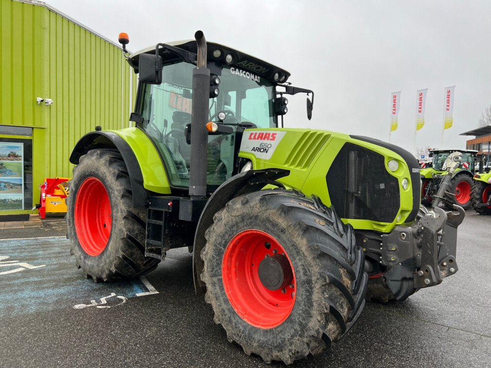 Traktor a típus CLAAS ARION 650 CIS T4I, Gebrauchtmaschine ekkor: SAINT GAUDENS (Kép 1)