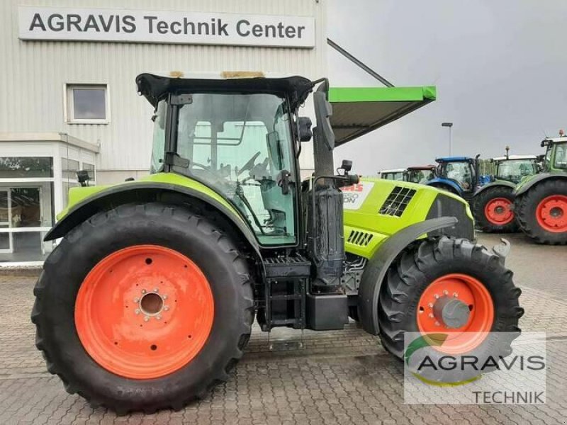 Traktor типа CLAAS ARION 650 CIS, Gebrauchtmaschine в Calbe / Saale (Фотография 3)