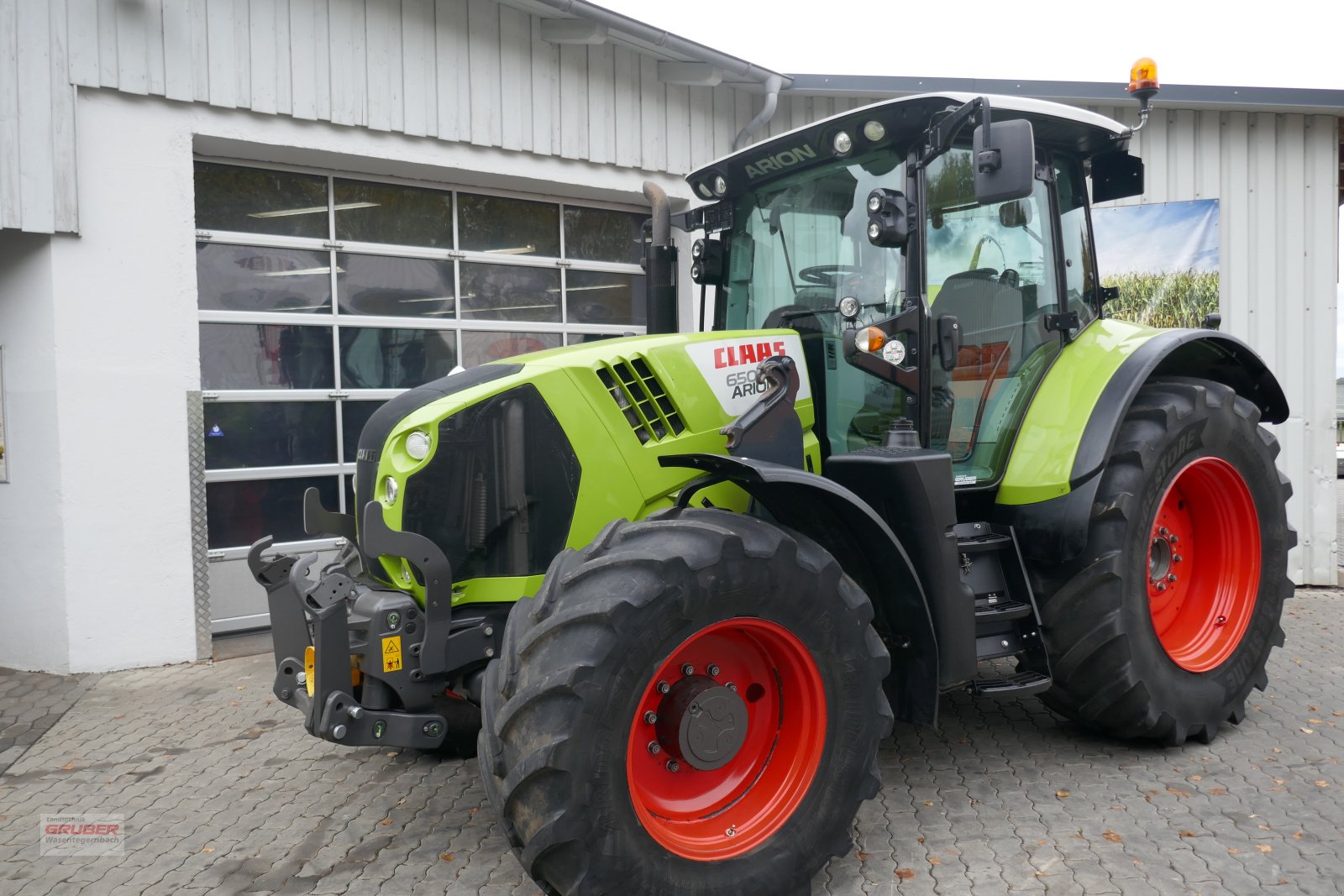 Traktor Türe ait CLAAS Arion 650 CIS, Gebrauchtmaschine içinde Dorfen (resim 1)