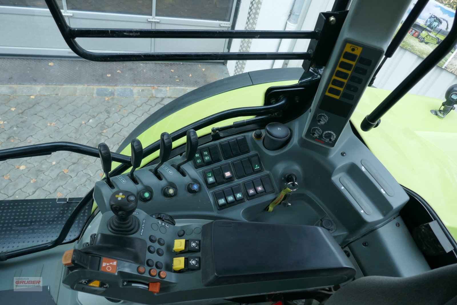 Traktor Türe ait CLAAS Arion 650 CIS, Gebrauchtmaschine içinde Dorfen (resim 9)