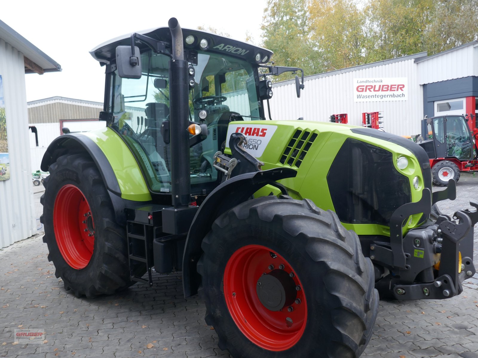 Traktor του τύπου CLAAS Arion 650 CIS, Gebrauchtmaschine σε Dorfen (Φωτογραφία 3)