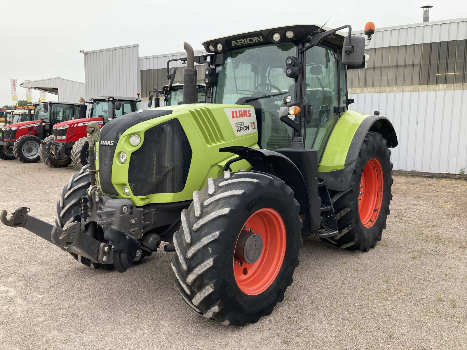 Traktor van het type CLAAS ARION 650 CIS, Gebrauchtmaschine in VAROIS & CHAIGNOT (Foto 1)