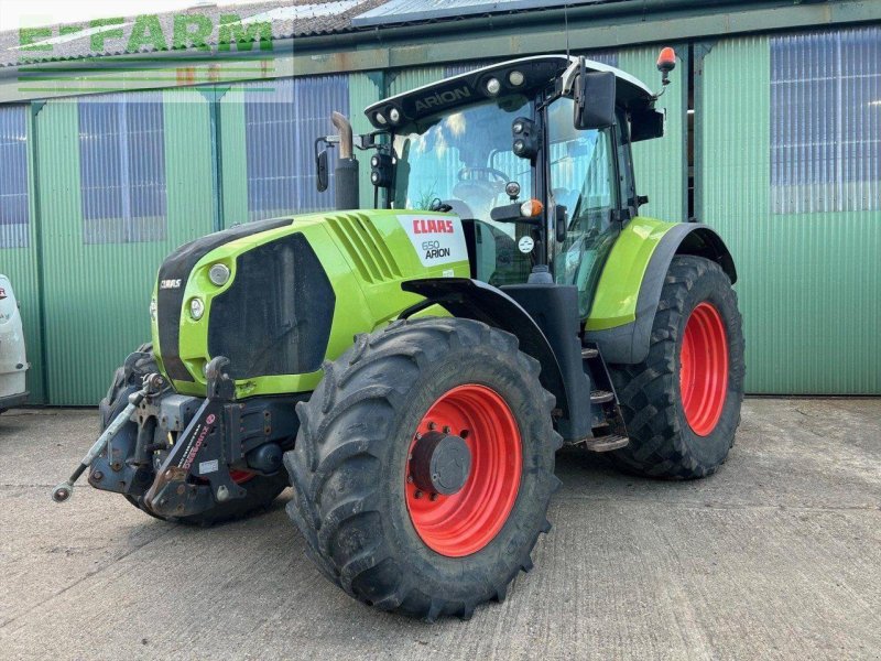 Traktor типа CLAAS ARION 650 T3B, Gebrauchtmaschine в LUTON