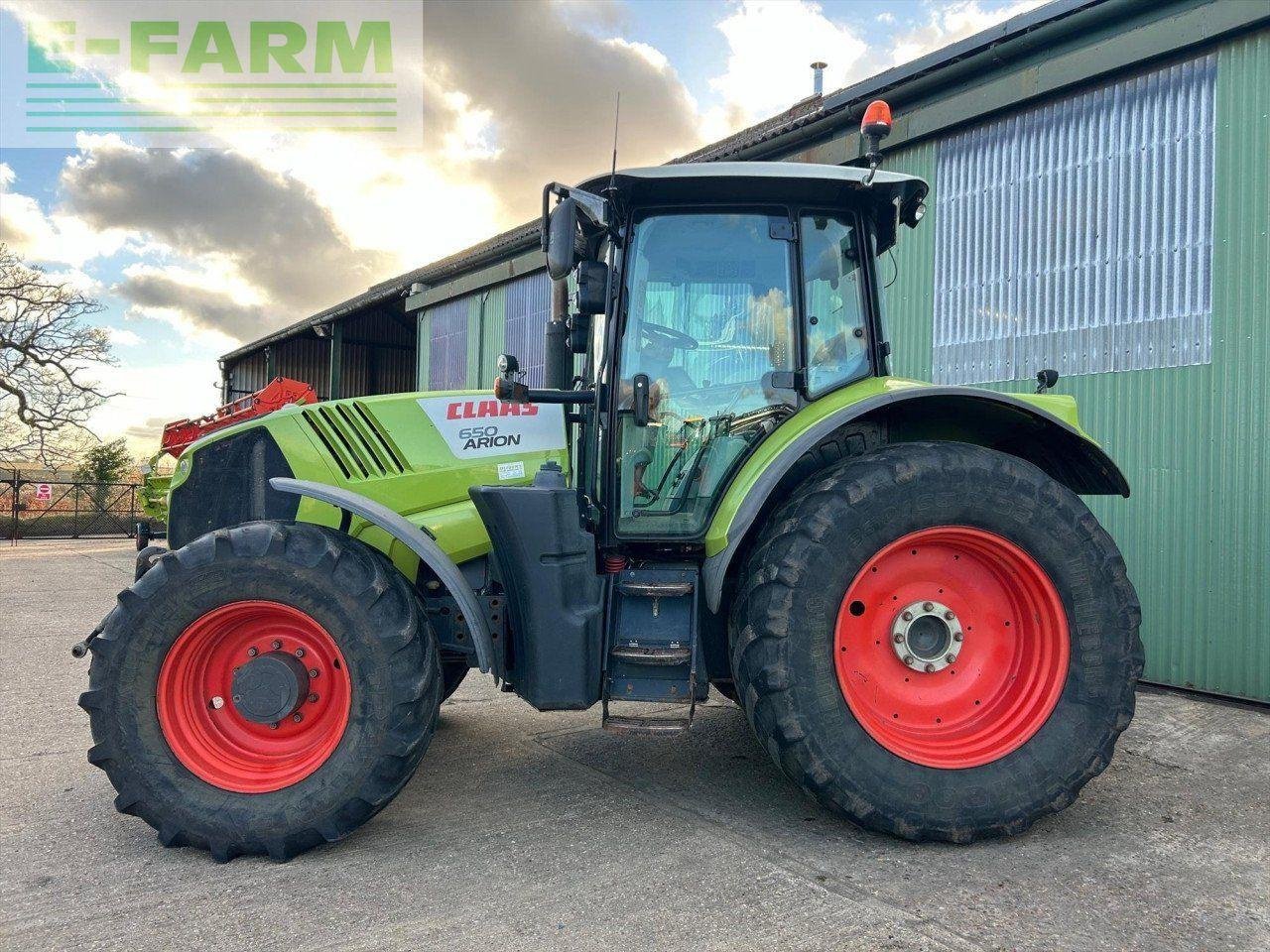 Traktor типа CLAAS ARION 650 T3B, Gebrauchtmaschine в LUTON (Фотография 5)