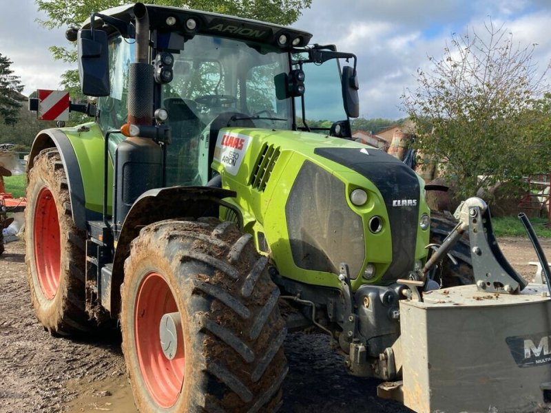 Traktor des Typs CLAAS ARION 650 T4, Gebrauchtmaschine in CHEMINOT (Bild 1)