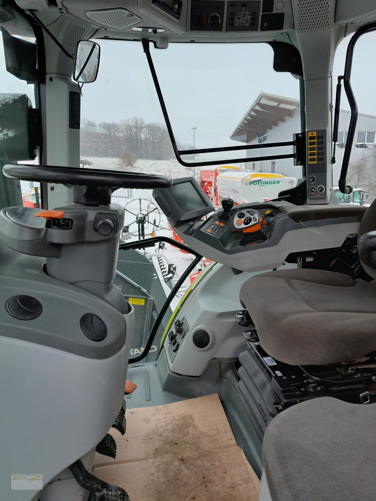 Traktor del tipo CLAAS Arion 650, Gebrauchtmaschine en Ingelfingen-Stachenhausen (Imagen 8)