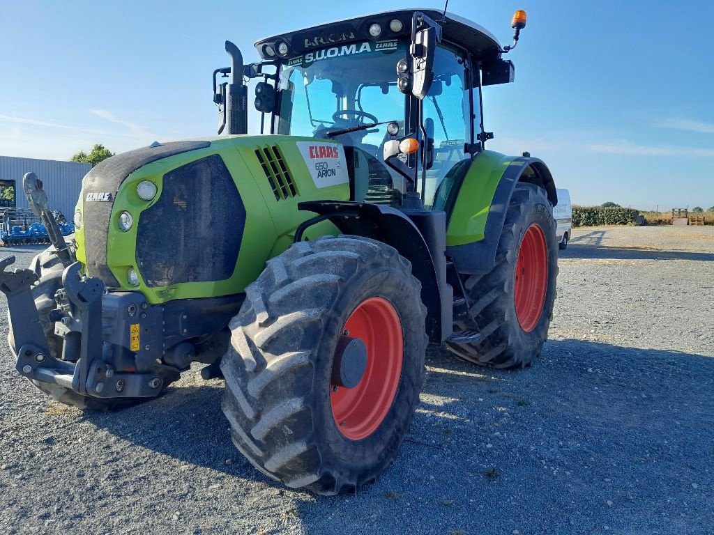 Traktor tip CLAAS ARION 650, Gebrauchtmaschine in BAZOGES EN PAREDS (Poză 1)