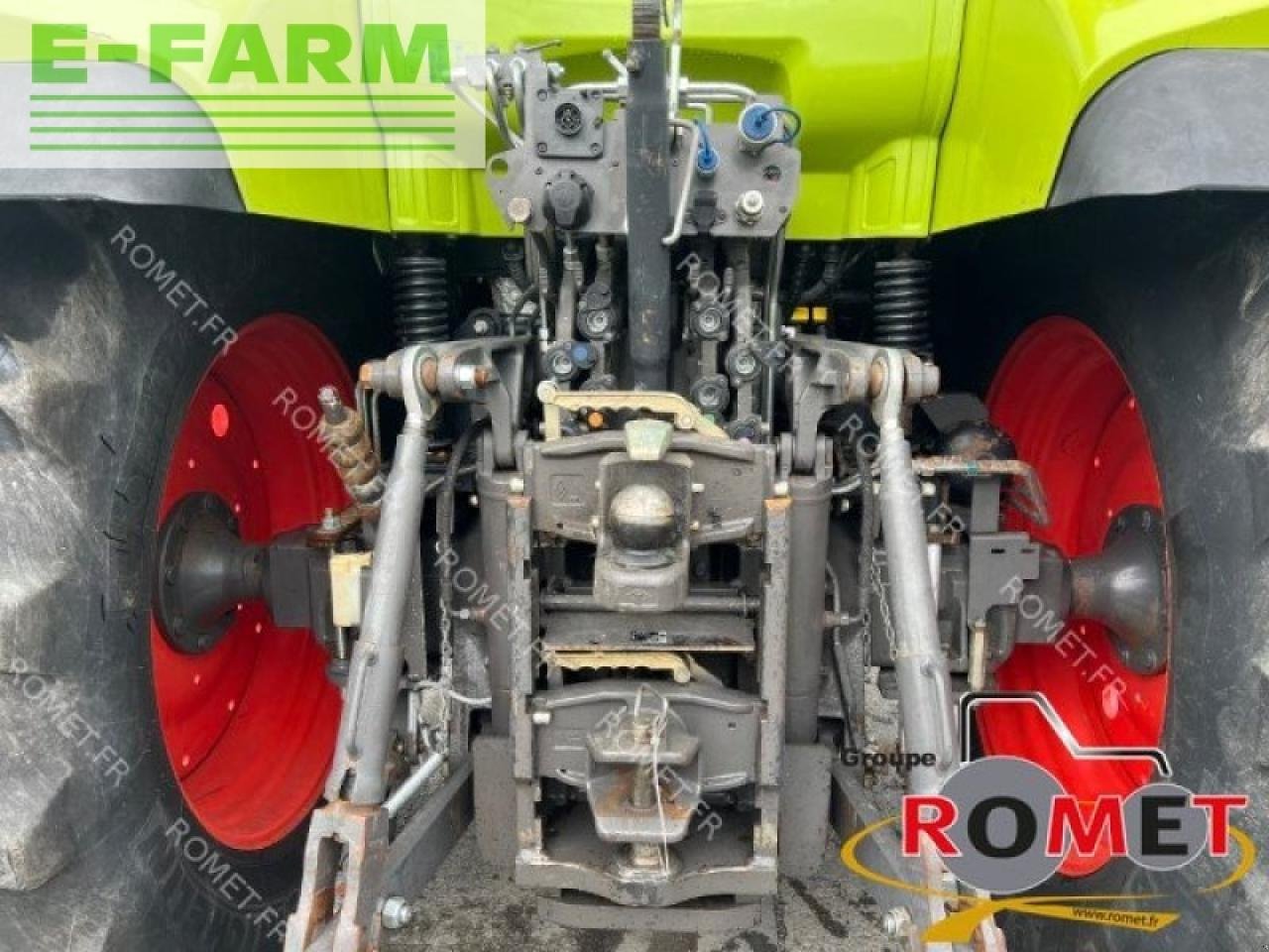 Traktor Türe ait CLAAS arion 650, Gebrauchtmaschine içinde GENNES-SUR-GLAIZE (resim 3)